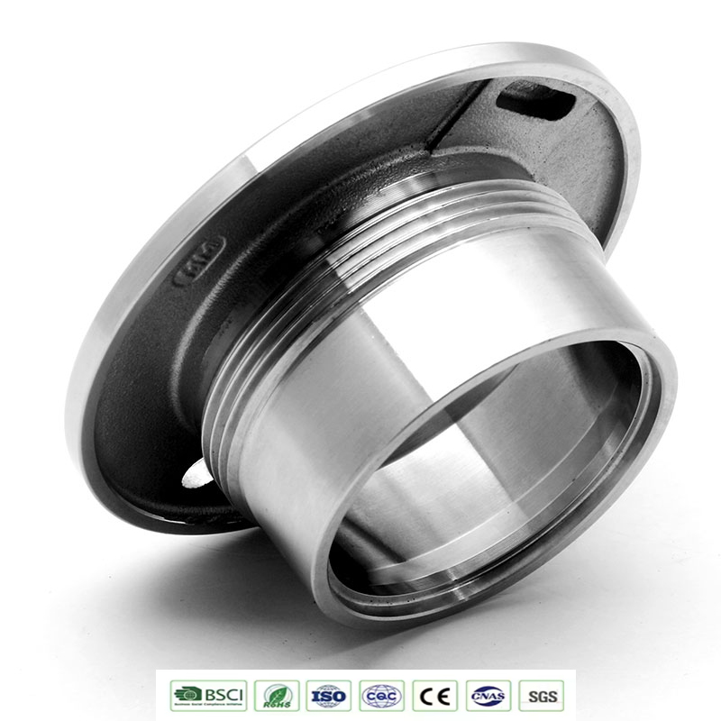 metalowy łącznik rurowy