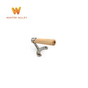 Osprzęt do naczyń kuchennych z odlewu Hunter Valley Niestandardowa metalowa osłona ze stali nierdzewnej Osłona ucha i drewna Osłona uchwytu z drewna, uchwyt pokrywy pokrywy